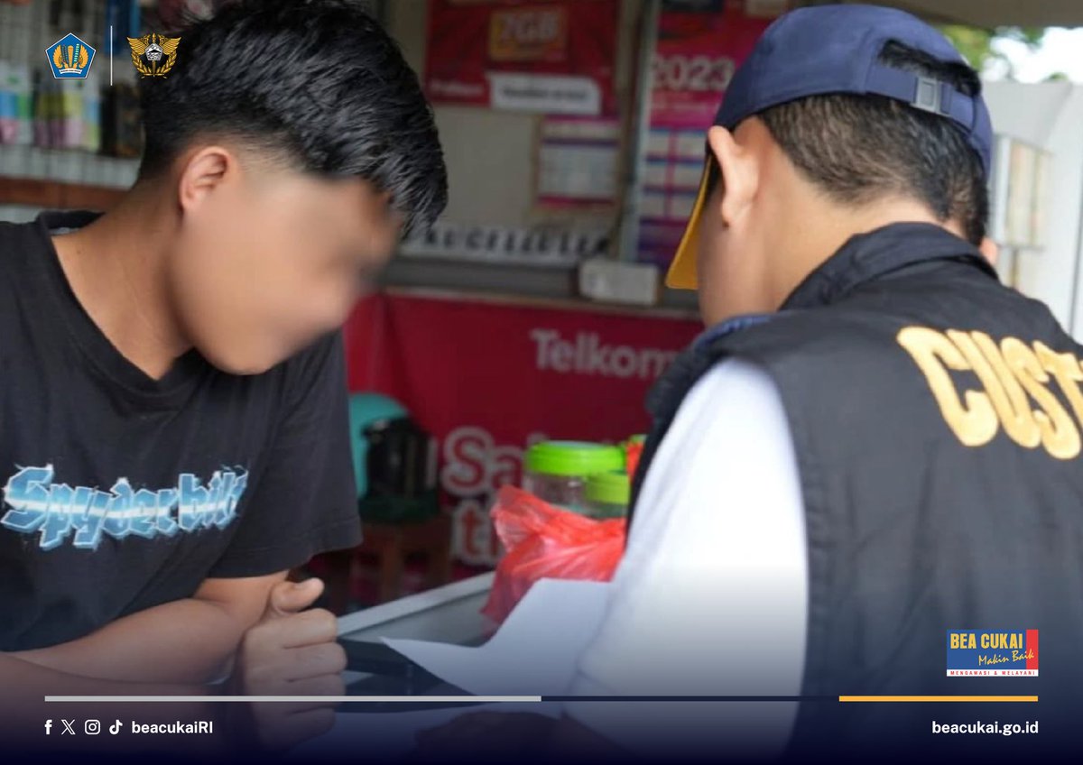 Bea Cukai <a href="/beacukaitbk/">Bea Cukai Tanjung Balai Karimun</a> bersama Bea Cukai <a href="/bckepri/">Bea Cukai Kanwil Kepri</a> kembali melakukan Operasi Pasar Rokok Ilegal (Operasi Gurita) pada bulan Mei 2025.

Operasi Pasar kali ini dilaksanakan di beberapa lokasi di Kabupaten Karimun.

beacukai.go.id/berita/sepekan…
