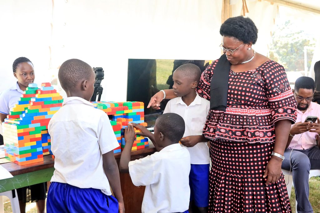 Kyobe Sarah. N (@kyobesarah) on Twitter photo The Minister of State for Primary Education, <a href="/MorikuJoyce/">Dr. Joyce Moriku Kaducu, PhD</a>, is the distinguished guest at the Second International Day of Play celebration taking place at Nakivubo Blue Primary School.
<a href="/Educ_SportsUg/">Ministry of Education and Sports - Uganda</a> <a href="/UNICEFUganda/">UNICEF Uganda</a> <a href="/EUinUG/">EU in Uganda</a> <a href="/GovUganda/">Government of Uganda</a>
#UgPlayDay | #ChoosePlayEveryDay | #IDOP2025 The Minister of State for Primary Education, <a href="/MorikuJoyce/">Dr. Joyce Moriku Kaducu, PhD</a>, is the distinguished guest at the Second International Day of Play celebration taking place at Nakivubo Blue Primary School.
<a href="/Educ_SportsUg/">Ministry of Education and Sports - Uganda</a> <a href="/UNICEFUganda/">UNICEF Uganda</a> <a href="/EUinUG/">EU in Uganda</a> <a href="/GovUganda/">Government of Uganda</a>
#UgPlayDay | #ChoosePlayEveryDay | #IDOP2025
