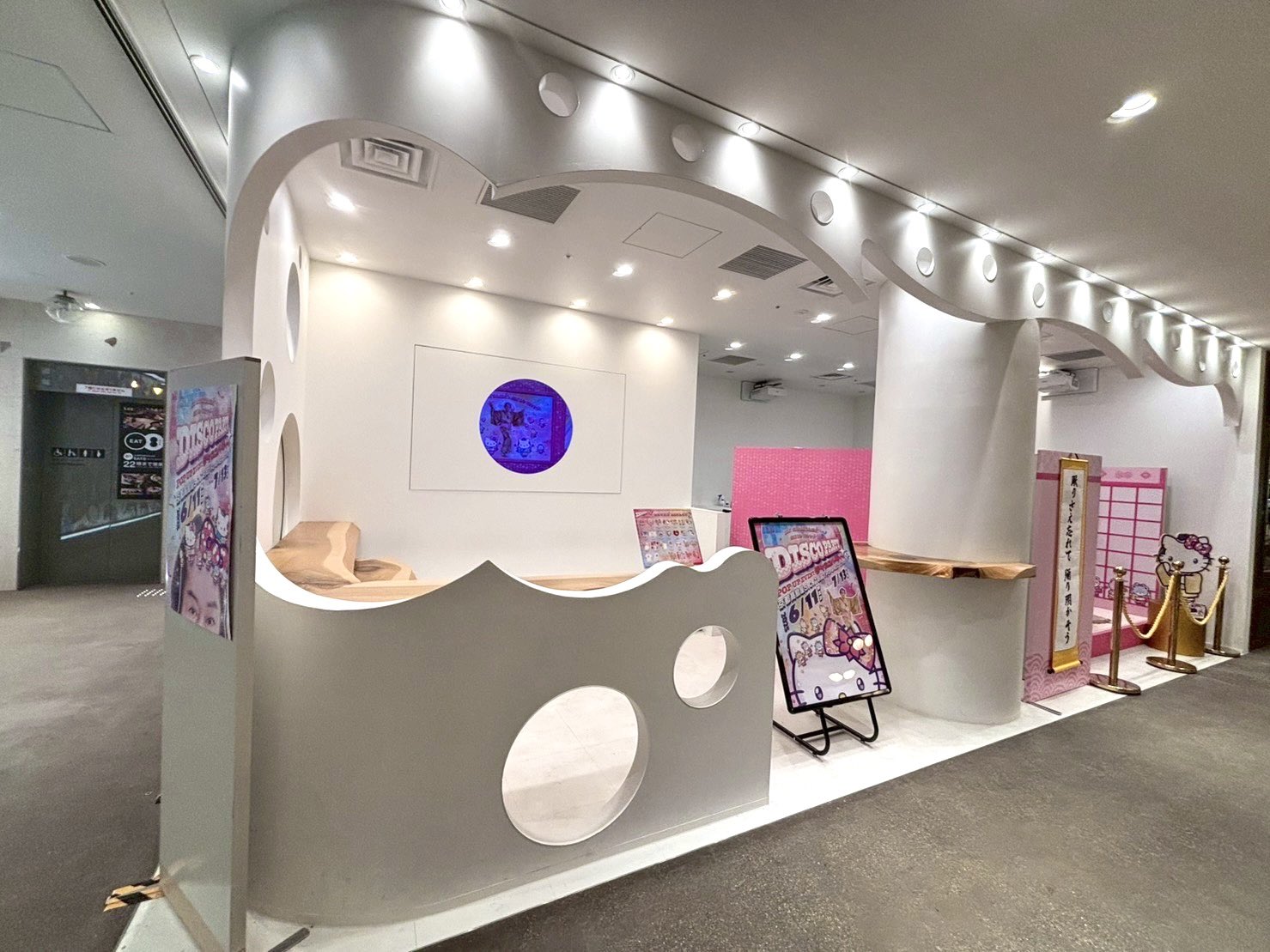 【激レア！廃盤】四日市バージョン　近鉄四日市限定　キティ 激レア！廃盤】四日市バージョン 近鉄四日市限定 キティ - メルカリ