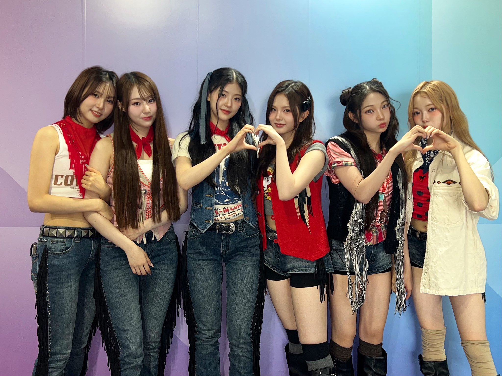 GtJvZz8aQAA-y7X?format=jpg&name=large