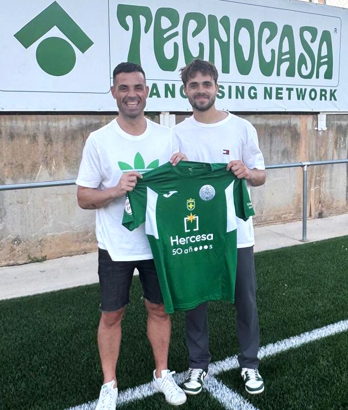 📢 RENOVACIÓN: AITOR RUBIO TAMBIÉN SE QUEDA

Será la sexta temporada de <a href="/AitorRubio10/">Aitor Rubio</a> vestido con la camiseta del equipo de su pueblo, la cual afronta con "unas ganas tremendas de volver a jugar", una vez recuperado de su lesión de rodilla.

+INFO 👉 cdmarchamalo.es/renovacion-ait…