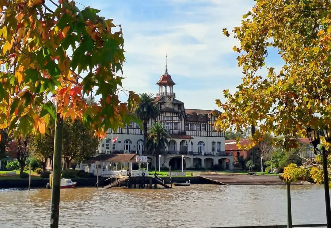 Buen miércoles a todos ,bendiciones.