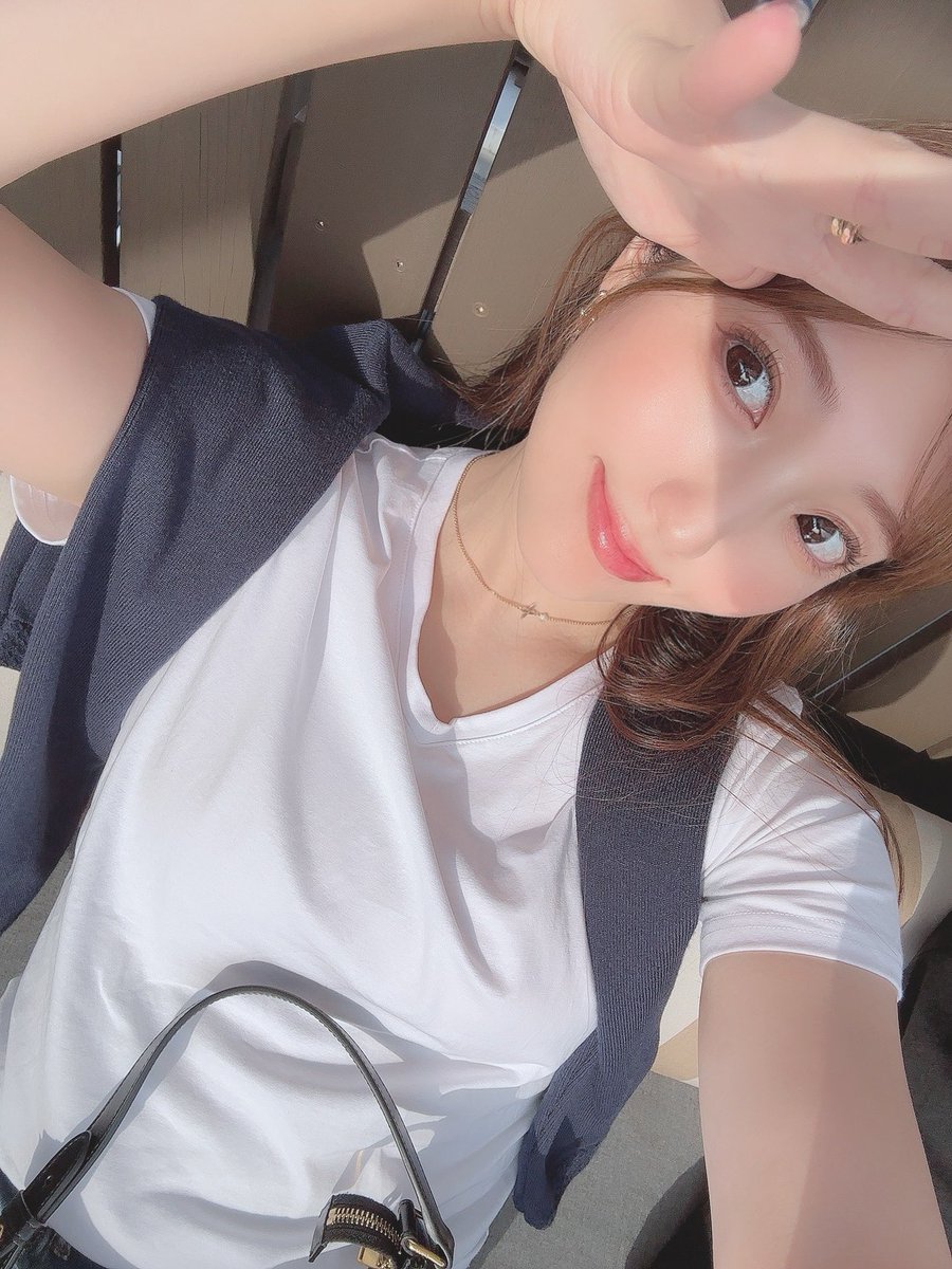 Rhea(レア)【MOG】/やん (@mik_yas) on Twitter photo 【第102回目】
🗓6/11(水)19:00~19:30
▼ラジオアプリ/Radimo(レディモ)▼
📻musicbird.jp/cfm/radimo/
💌お便りはこちら
✔mog@fmyamato.co.jp
前回に続いて今回もリスナーさんからもらった企画やります🫶ありがとう🫶今日みたいなトークテーマ難しい🥹お勉強します५✍💭
#パワここ
#MASKOFGODDESS 【第102回目】
🗓6/11(水)19:00~19:30
▼ラジオアプリ/Radimo(レディモ)▼
📻musicbird.jp/cfm/radimo/
💌お便りはこちら
✔mog@fmyamato.co.jp
前回に続いて今回もリスナーさんからもらった企画やります🫶ありがとう🫶今日みたいなトークテーマ難しい🥹お勉強します५✍💭
#パワここ
#MASKOFGODDESS