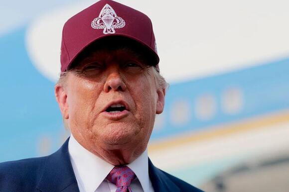 AmandaSkinSA_'s tweet image. Generations of army heroes did not shed their blood on distant shores only to watch our country be destroyed by invasion and third world lawlessness here at home, like is happening in California.”
“As commander in chief I will not let that happen. It's never going to happen.”