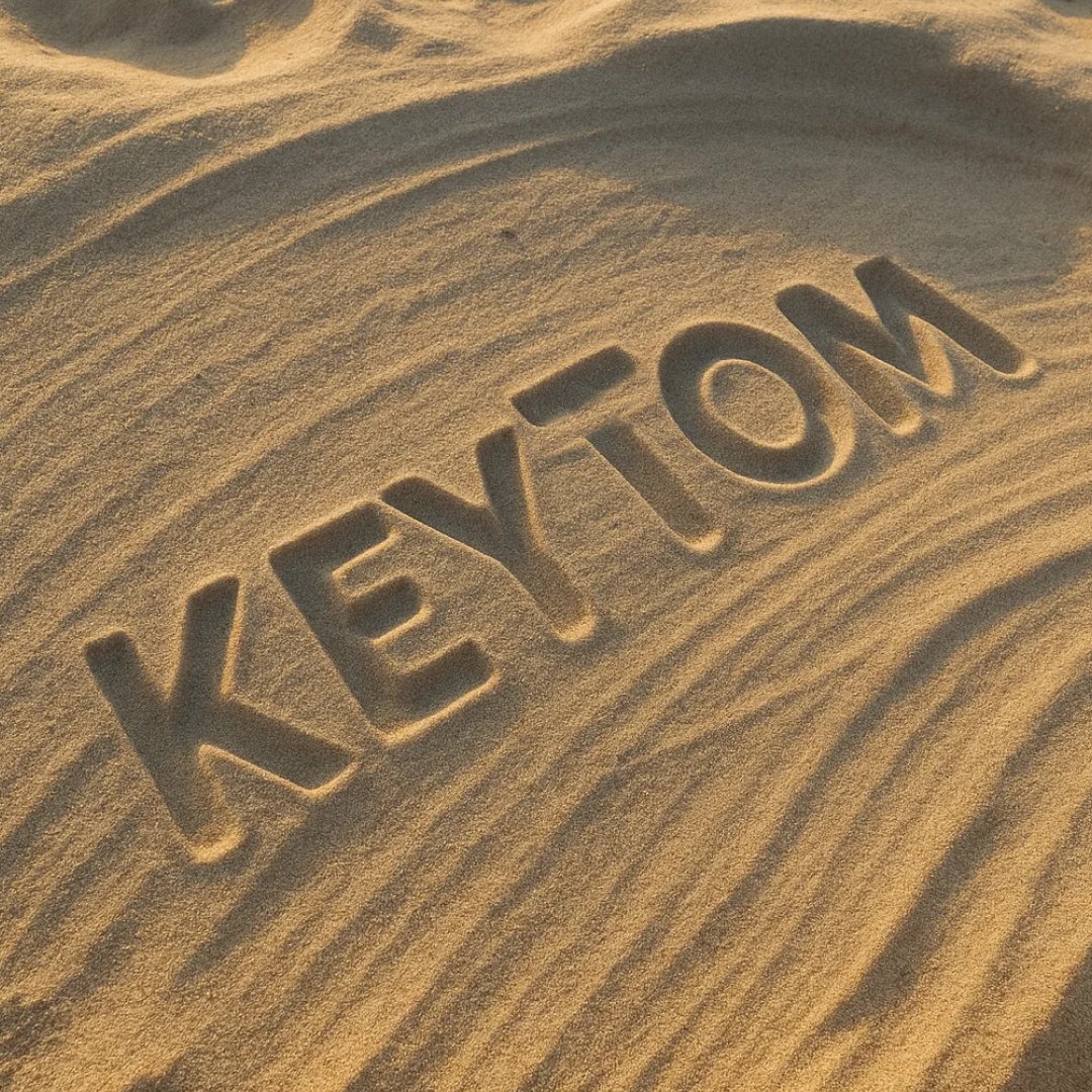 keytom_com's tweet image. You packed the essentials:
 ☑️ Towel
 ☑️ Sunscreen
 ☑️ Flip-flops
 ☑️ Multi-currency account that works wherever you go

This summer, your money chills with you. 🌞

#Keytom #fintech #Web3 #vacation #Sunny #holidays