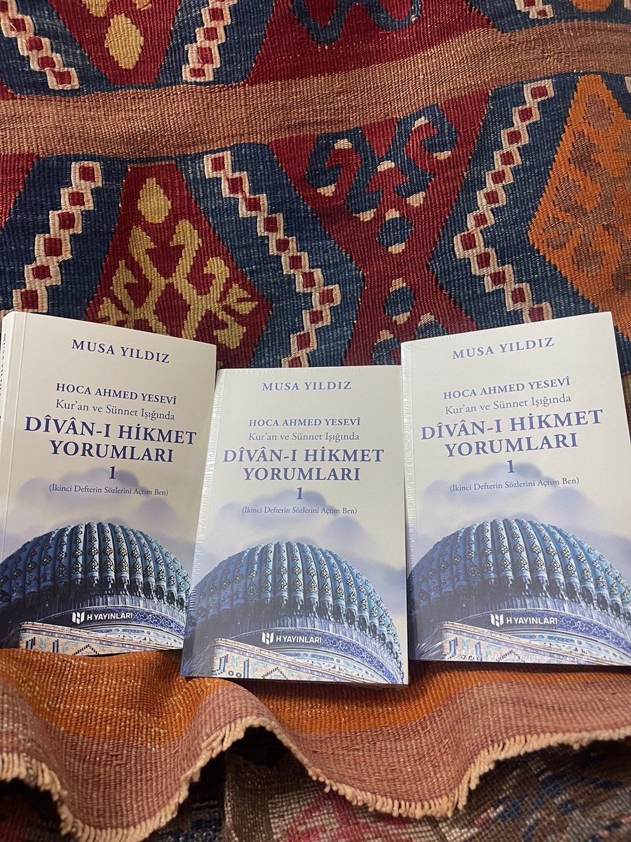 Rabbimiz Pir-i Tûrkîstân Hoca Ahmed Yesevî Hz yolunda muvaffakiyetiniz için tüm güzellikleri size ihsan etsin GÛZEL ÎNSÂN 🤲🌹🤲🤲