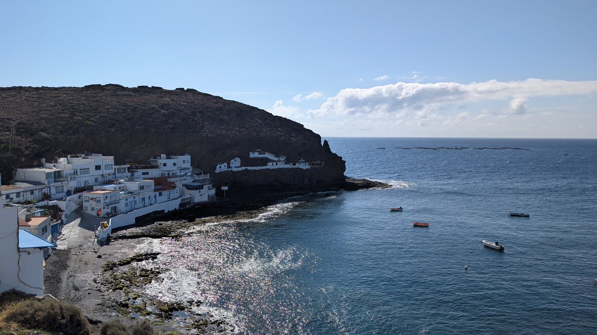 Antonio Rico (@antoniorico25) on Twitter photo Nubes bajas y viento ligero poblado #Tufia #Telde #GranCanaria <a href="/AEMET_Canarias/">AEMET Canarias</a> <a href="/TiempoRTVC/">El Tiempo RTVC</a> <a href="/lasextameteo/">La Sexta Meteo</a> <a href="/meteogc/">Meteo y paisajes Gran Canaria</a> <a href="/ElTiempo_tve/">El Tiempo en TVE</a> <a href="/el_tiempohoy/">El Tiempo Hoy</a> <a href="/ElTiempoA3/">El Tiempo de Antena 3</a> <a href="/VickyPalmaMeteo/">Vicky Palma</a> <a href="/Tiempo_Mercedes/">Mercedes Martín</a> <a href="/RAM_meteo/">RAM: Revista del Aficionado a la Meteorología</a> <a href="/EmiliaGlez1/">Emilia Glez</a> <a href="/AlkerRosemary/">Rosemary Alker</a> <a href="/MeteoredES/">Meteored | tiempo.com</a> <a href="/CedresEdgar/">Edgar Cedrés</a> <a href="/fcocachometeo/">Francisco Cacho</a> <a href="/slaplana_tve/">Silvia Laplana</a> Nubes bajas y viento ligero poblado #Tufia #Telde #GranCanaria <a href="/AEMET_Canarias/">AEMET Canarias</a> <a href="/TiempoRTVC/">El Tiempo RTVC</a> <a href="/lasextameteo/">La Sexta Meteo</a> <a href="/meteogc/">Meteo y paisajes Gran Canaria</a> <a href="/ElTiempo_tve/">El Tiempo en TVE</a> <a href="/el_tiempohoy/">El Tiempo Hoy</a> <a href="/ElTiempoA3/">El Tiempo de Antena 3</a> <a href="/VickyPalmaMeteo/">Vicky Palma</a> <a href="/Tiempo_Mercedes/">Mercedes Martín</a> <a href="/RAM_meteo/">RAM: Revista del Aficionado a la Meteorología</a> <a href="/EmiliaGlez1/">Emilia Glez</a> <a href="/AlkerRosemary/">Rosemary Alker</a> <a href="/MeteoredES/">Meteored | tiempo.com</a> <a href="/CedresEdgar/">Edgar Cedrés</a> <a href="/fcocachometeo/">Francisco Cacho</a> <a href="/slaplana_tve/">Silvia Laplana</a>