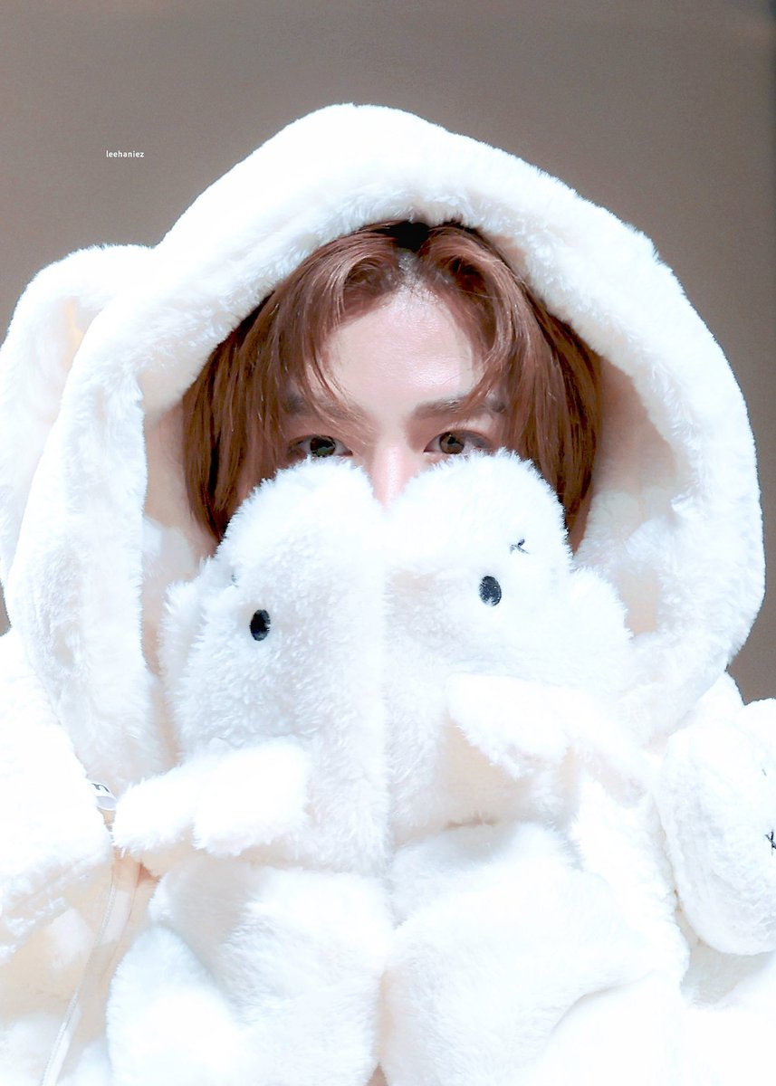 250611 #이한
포근포근하니🌬️☁️🤍🫧