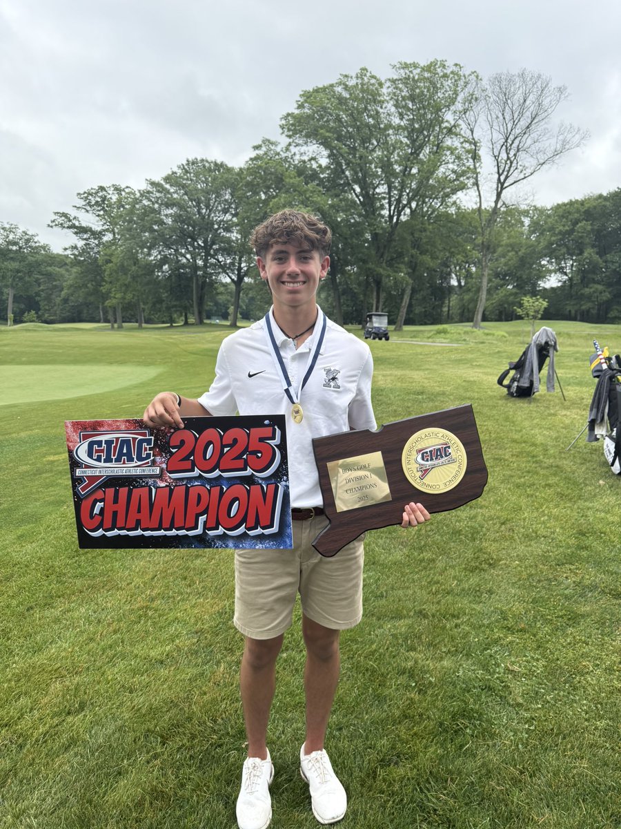 Congrats to Bennett Cedillo for earning CHSCA All State Honors.  The awards banquet will be 6/18 at the Aquaturf Club in Southington <a href="/athleticsXHS/">Xavier Athletics</a>
