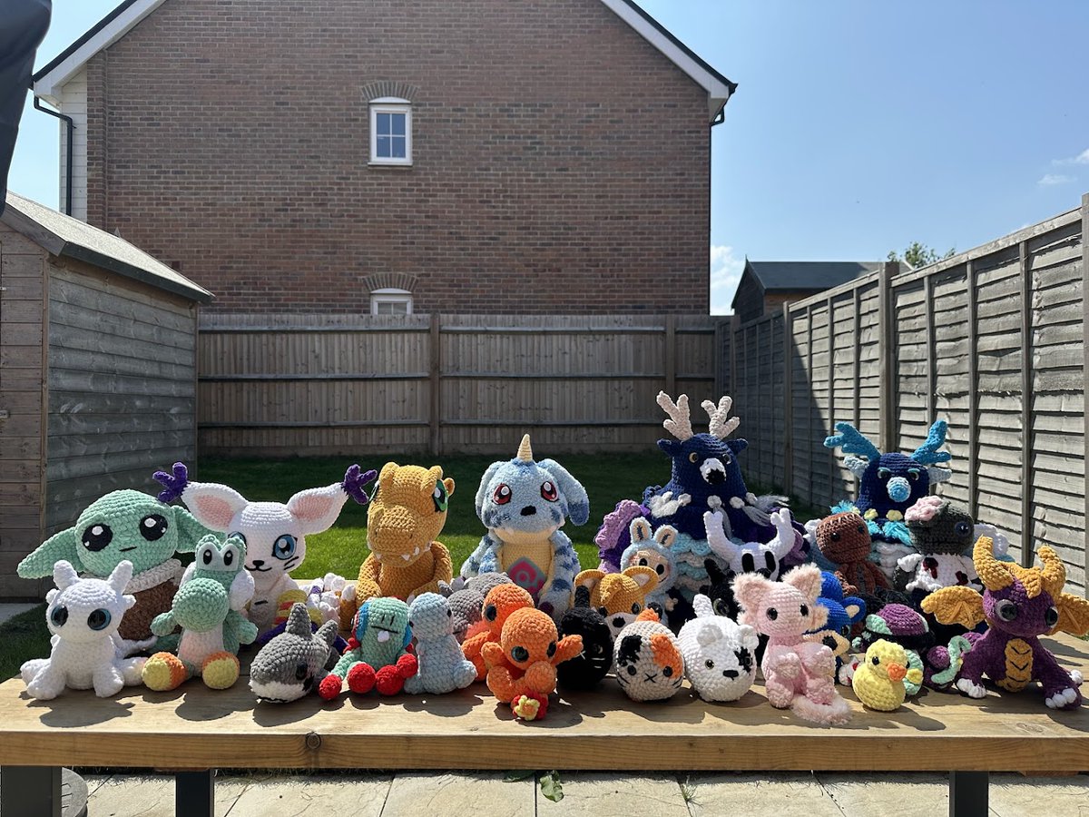 Fui bater umas fotos dos amigurumis que eu fiz e ... Acho que perdi o controle 😅 (Comecei a fazer há 5 meses atrás hahaha)