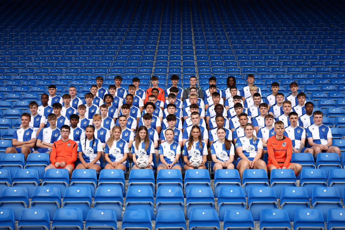 📚 Our college programme blends education with football – all at the home of #BristolRovers 🔵⚪️

ℹ️ Find out how we can support you on your journey in the sports industry!

🔗 Apply today: bristolroverscommunity.org.uk/college
#BRFC #RoversEducation

#4Quarters1Community