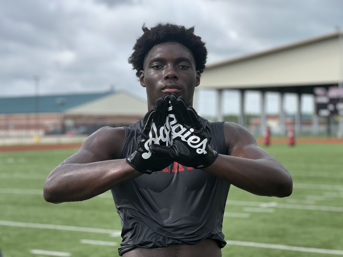 Ryan Brauninger (@r_brauninger) on Twitter photo Tank King rocking the script Aggies gloves just a couple days after his official visit to Texas A&M.
<a href="/TKing2026/">TaiYion.TANK.King2026</a> | <a href="/TA_Recruiting/">TexAgs Recruiting</a> Tank King rocking the script Aggies gloves just a couple days after his official visit to Texas A&M.
<a href="/TKing2026/">TaiYion.TANK.King2026</a> | <a href="/TA_Recruiting/">TexAgs Recruiting</a>