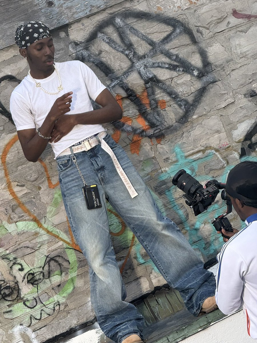 ✗ TWO MAN OUT NOW ✗ tweet media