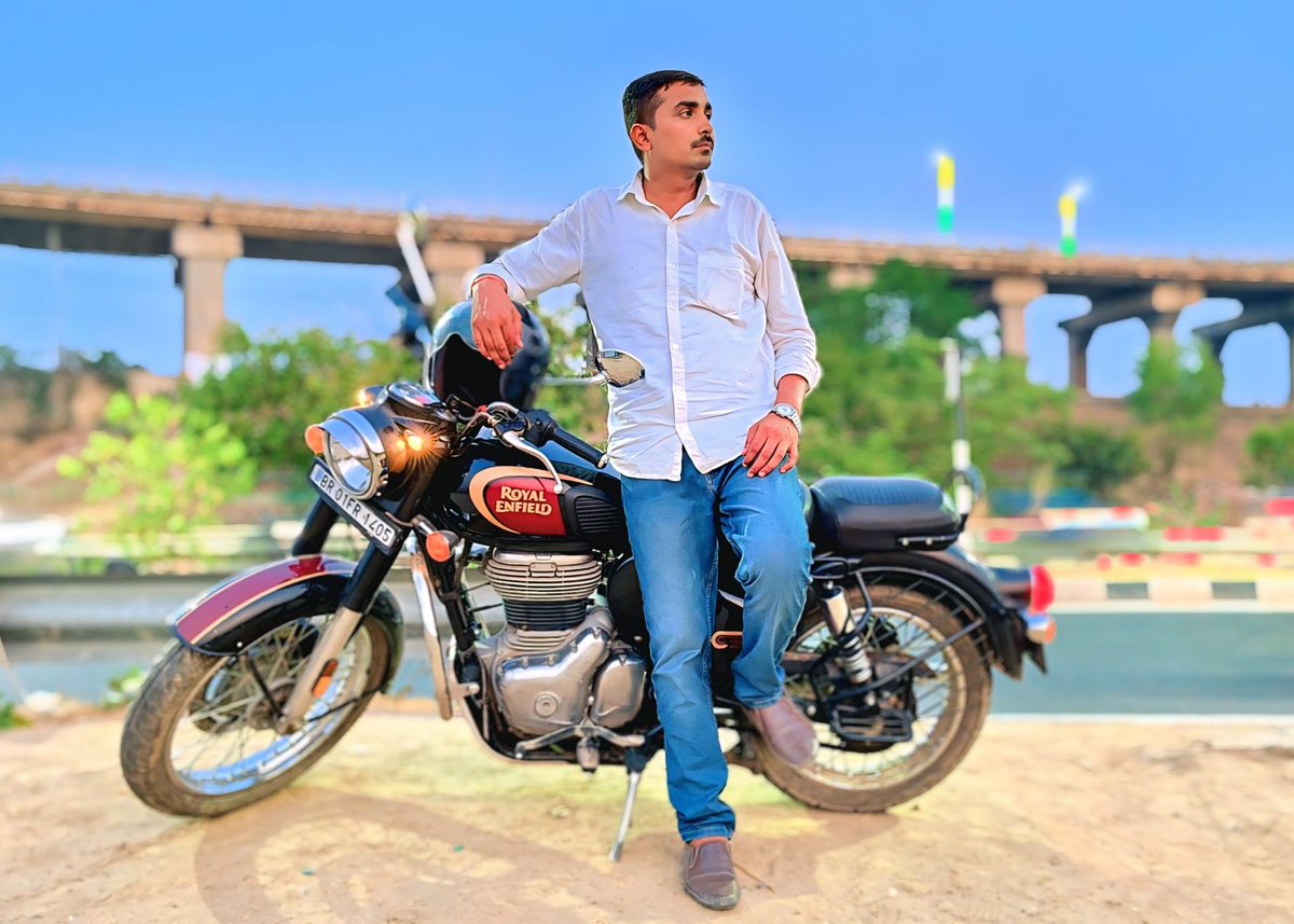 paramendr's tweet image. दिल माफ करना जानता है हमारा, बस भूलने की आदत नहीं हमें।