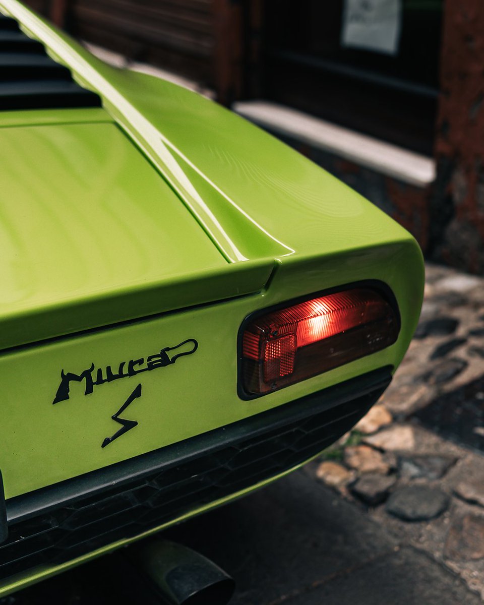 Lamborghini tweet media
