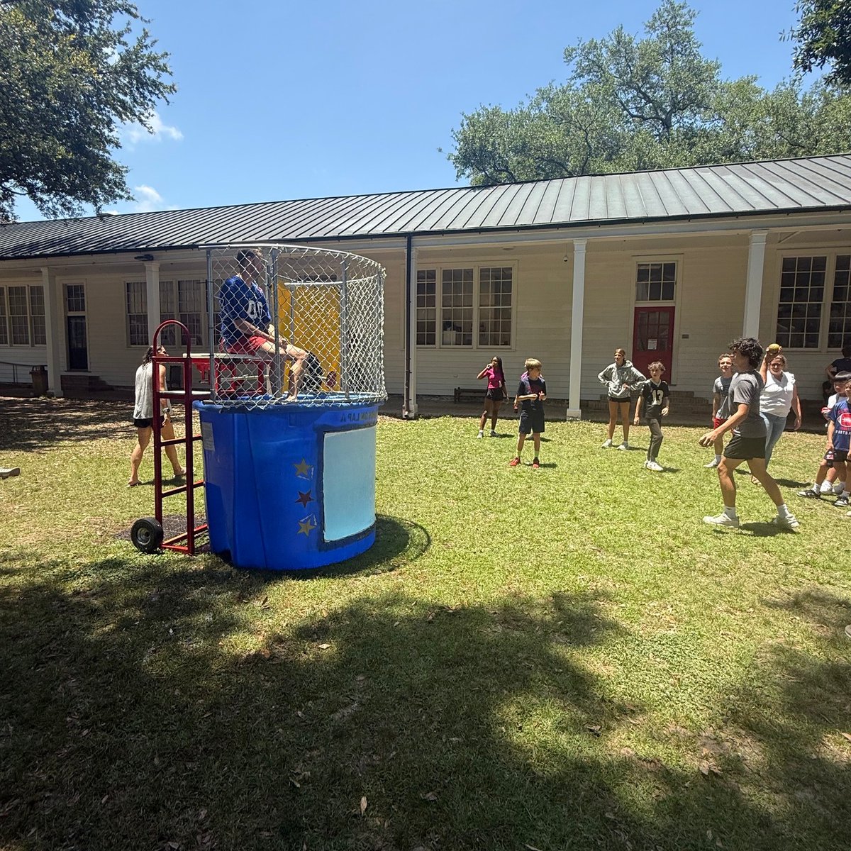 To celebrate a great year in Middle School, our Student Council hosted its second annual Spring Fair to celebrate the end of the year. Students were treated to festive music, fun games and activities, cupcakes and a dunking booth! A big thank you to our student council members