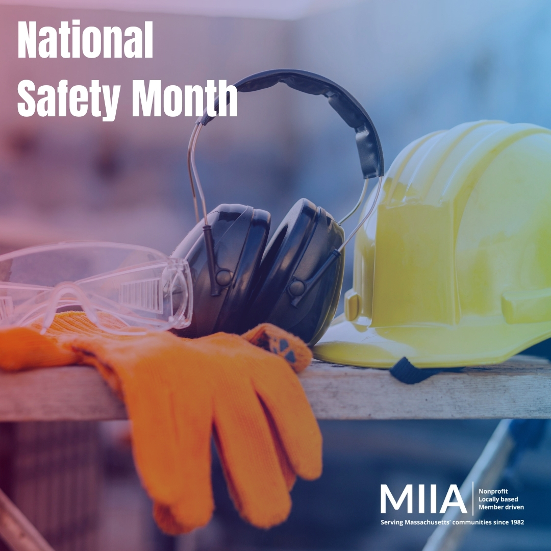 June is National Safety Month! ☀️ As temperatures rise, so does the risk of heat illness, especially for outdoor workers. Stay cool, stay hydrated, and know the signs. nsc.org/workplace/nati… #WorkplaceSafety #HeatAwareness