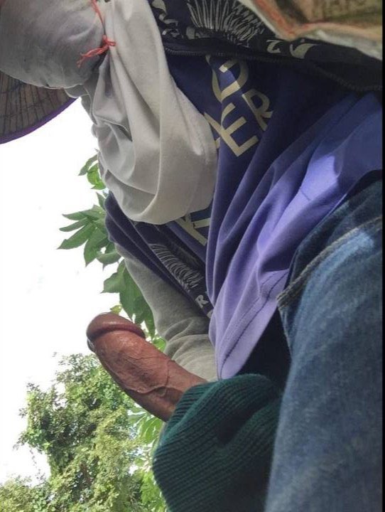 ลุงรุ่นใหญ่ สวนยาง 💦 tweet media