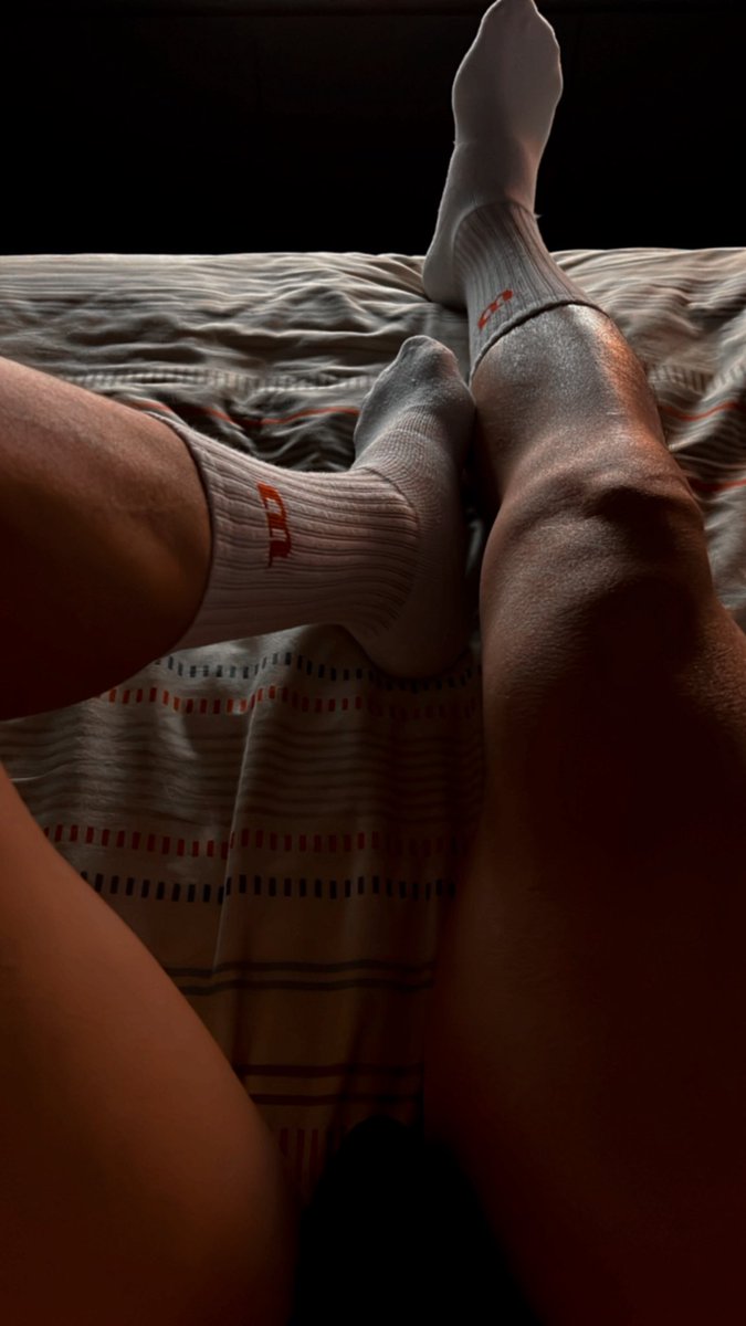 看別人穿白襪滿好看的
我也來嘗試看看～