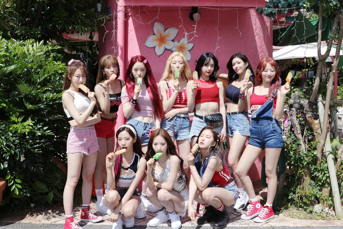 190611 #WJSN #우주소녀 

Our own summer🌊🏄‍♀️🍦