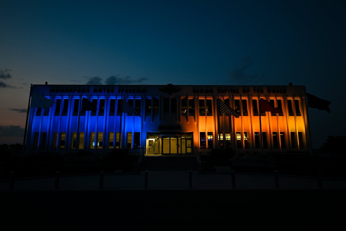 IMS's tweet image. Is IMS ready for Game 3? #YesCers! 

It's all gold everywhere around the track tonight to root on the @Pacers in the #NBAFinals! 🏆