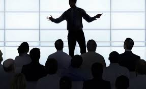 venderescrecer's tweet photo. En 1984, un experimento en Harvard reveló un sesgo que multiplica tu capacidad de influir.

La conclusión fue tan sorprendente que hoy la usan desde vendedores hasta negociadores políticos.

Y casi nadie sabe cómo aplicarlo bien.

Hilo: Psicología real de la persuasión 👇 https://t.co/MWVkcemAqr