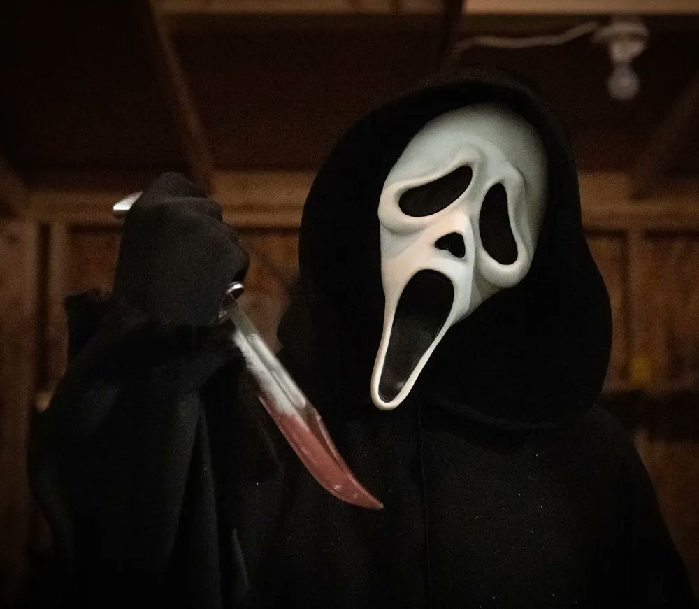 maskedmanlover0's tweet photo. You and your favorite horror villain 💀 https://t.co/gwZmN9J48D