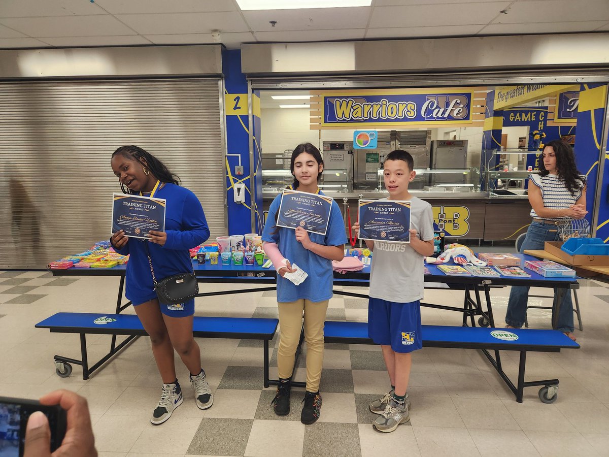 Mrs. Talmo tweet media