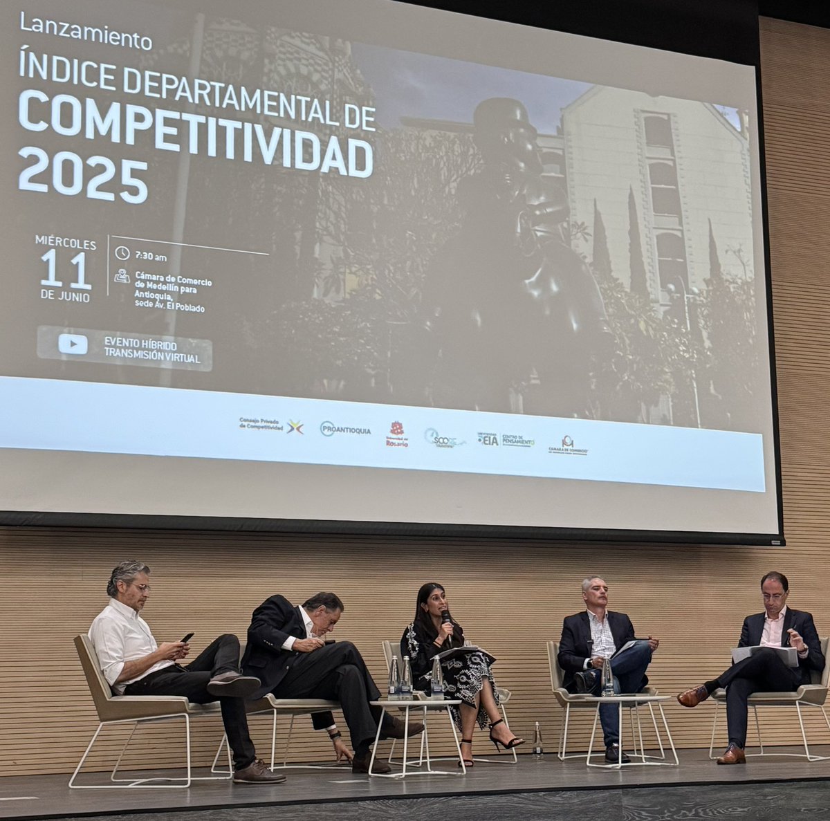 Ricardo A Sierra (@risierra88) on Twitter photo Lanzamiento del IDC 2025 #IDC2025 en Antioquia. <a href="/ColombiaCompite/">Consejo Privado de Competitividad</a>
Llamados por la colaboración armónica entre sectores públicos y privados.
Por el trabajo con visión conjunta de progreso.
Por una mirada posibilista del futuro atendiendo el diagnóstico y las brechas en Lanzamiento del IDC 2025 #IDC2025 en Antioquia. <a href="/ColombiaCompite/">Consejo Privado de Competitividad</a>
Llamados por la colaboración armónica entre sectores públicos y privados.
Por el trabajo con visión conjunta de progreso.
Por una mirada posibilista del futuro atendiendo el diagnóstico y las brechas en