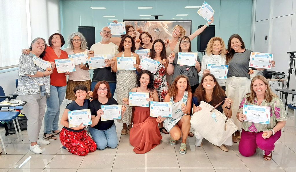 @PacientActiuIB (@pacientactiuib) on Twitter photo Avui completam el curs de lideratge nivell II dirigit a professionals de l'Equip d'Implementació d' <a href="/apmallorca/">Gerència d'Atenció Primària de Mallorca</a> i de les Subcomissions Hospitalàries de Pacient Actiu. Gràcies 💞 <a href="/mariajoseguasp/">mariajoseguasp</a> per ser una docent extraordinària que ens ha ensenyat com ser millors professionals. Avui completam el curs de lideratge nivell II dirigit a professionals de l'Equip d'Implementació d' <a href="/apmallorca/">Gerència d'Atenció Primària de Mallorca</a> i de les Subcomissions Hospitalàries de Pacient Actiu. Gràcies 💞 <a href="/mariajoseguasp/">mariajoseguasp</a> per ser una docent extraordinària que ens ha ensenyat com ser millors professionals.