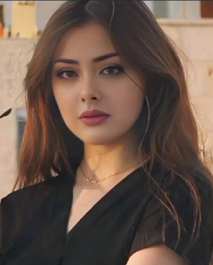 قلبي معك بالوووووود ..والحب...مهتّم
وذيب الوله في جوف الاضلاع عاوي

لذا ابَشووووووفك  دقايق !! وكل تمّ
يااقررررب  من انفاسي لك القلب هاااااوي
#حبيت_اقول 
#مشاعر_رقية