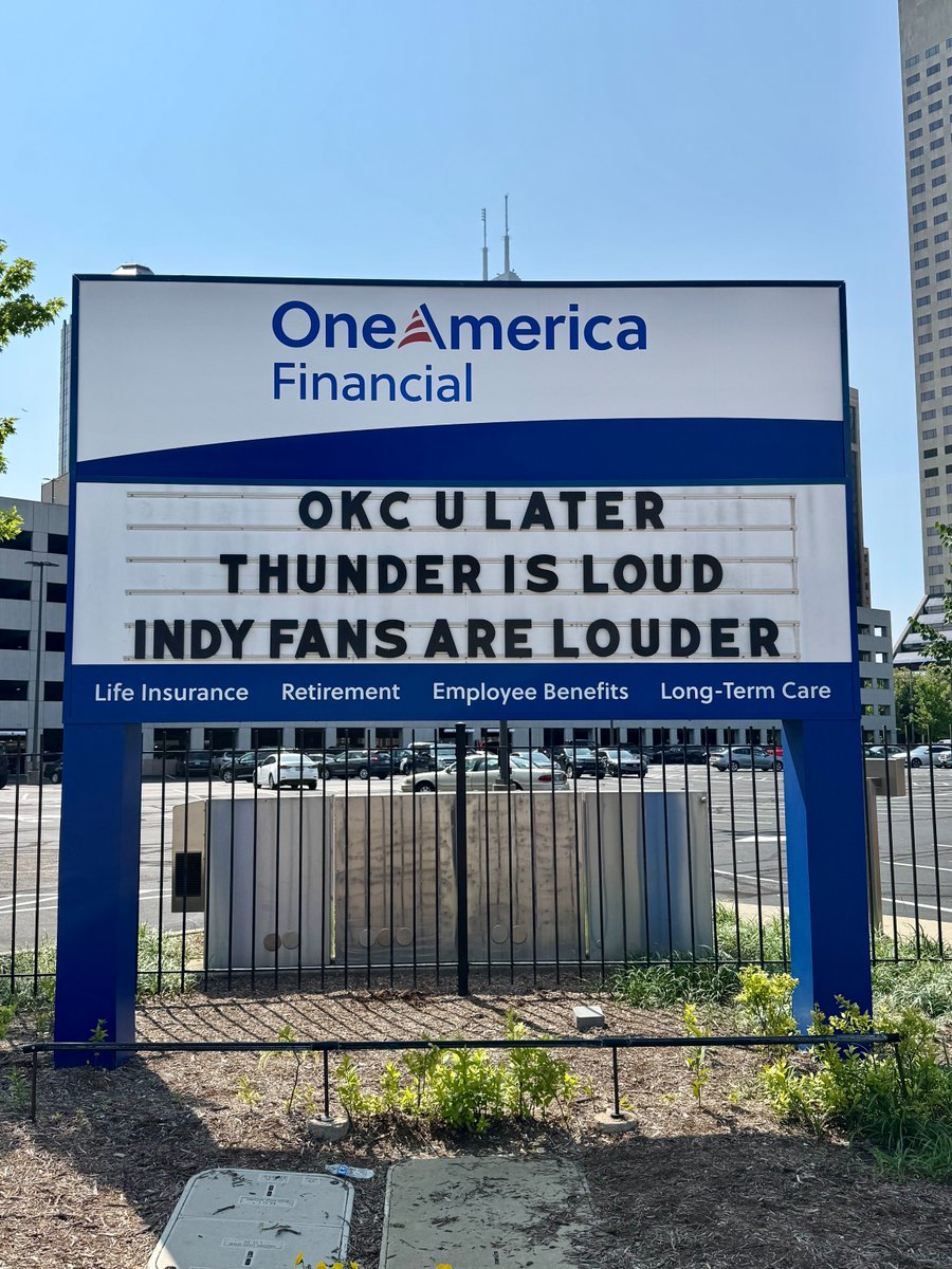 OneAmerica's tweet image. All due respect to Oklahoma City, but as Coach Carlisle said:
"In 49 states it's just basketball. But, this is Indiana."
#NBAFinals #NBA #Pacers #YesCers #PacersNation #PacersFans #OneAmericaSign
@Pacers @IndSportsCorp @GainbridgeFH @TyHaliburton22 @Original_Turner