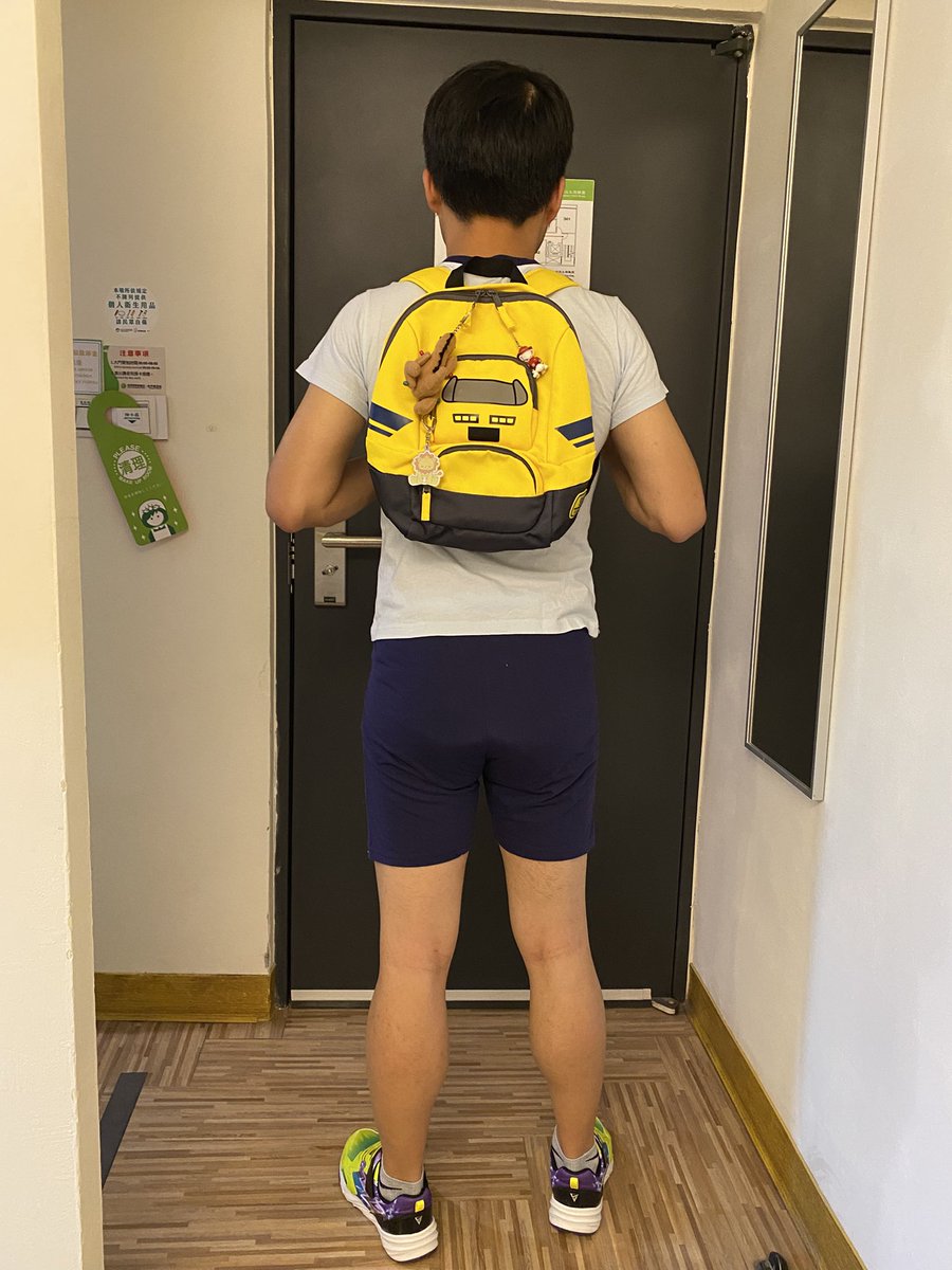 萊德需要我們～

寶寶今天要跟汪汪隊一起出任務！
除了穿了汪汪隊的衣服，連尿布上面都有狗狗喔🐶

看著窗外的寶寶已經迫不及待想跟汪汪隊一起執行救援任務了呢😁

背上背包出發！

#abdl 
#Tykables 
#Puppers