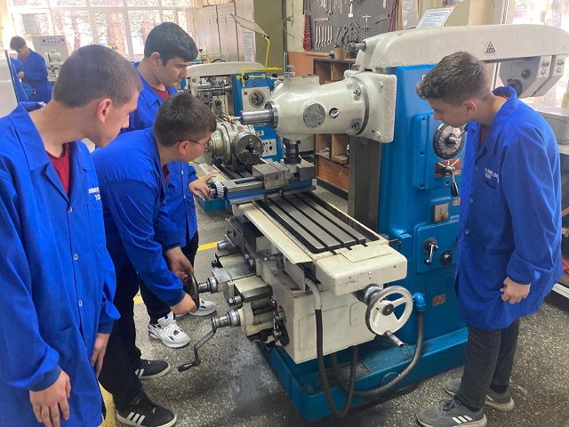 Mesleki ve Teknik Anadolu Lisesi öğrenci alacak seydisehirgundem.com/mesleki-ve-tek…