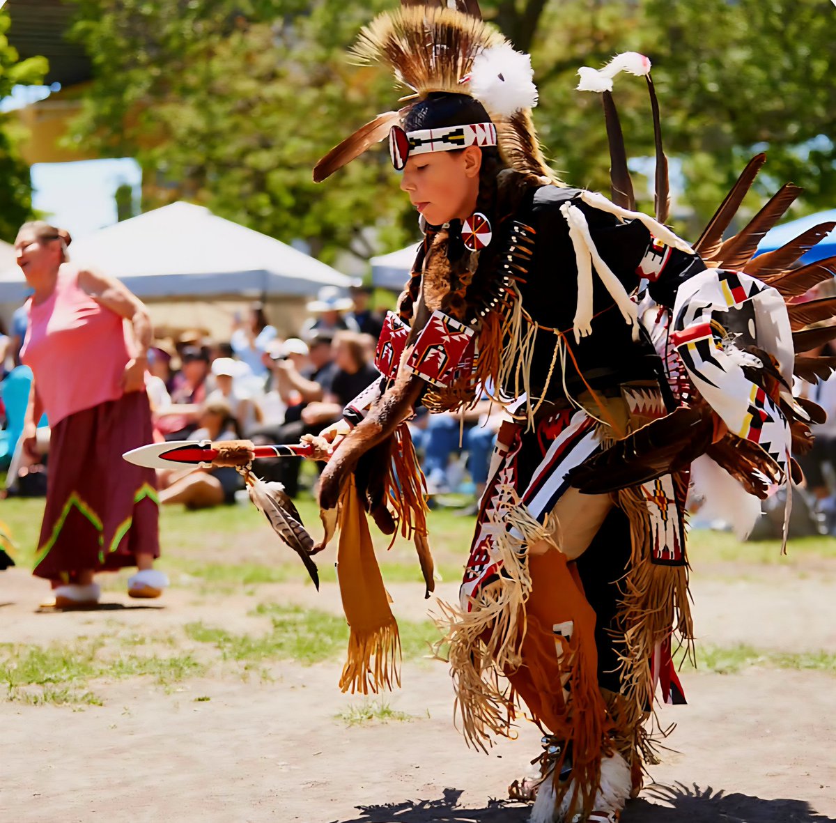 FestivalsCA's tweet photo. Indigenous Arts Festival &amp; Na-Me-Res Pow Wow on
Friday, June 20 &amp; Saturday, June 21 at Fort York National Historic Site, 250 Fort York Blvd.
Telephone: 416-392-6907
Email: fortyork@toronto.ca

#festivalsca #Toronto #indigenous
#arts https://t.co/77OhnmTVV4
