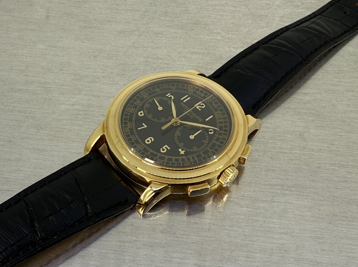 Luxurydays's tweet photo. ref.5070J、近年再評価されてきている2レジスタークロノグラフの初期モデル https://t.co/yDBlx6RcJ8