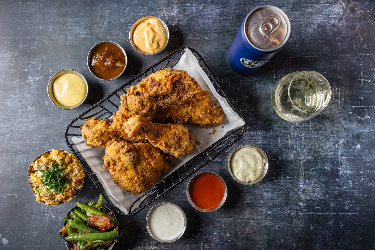 Four8Wineworks's tweet image. Four 8 Fried Chicken &amp;amp; Bubbles. Experience the combo of Four 8 Wineworks mead, made with AZ honey, and hot chicken, prepared to your level of heat. Try it 'MJK Style' for an extra kick. Add our house-made sides like fennel slaw, shells &amp;amp; cheese, hush puppies &amp;amp; waffles.