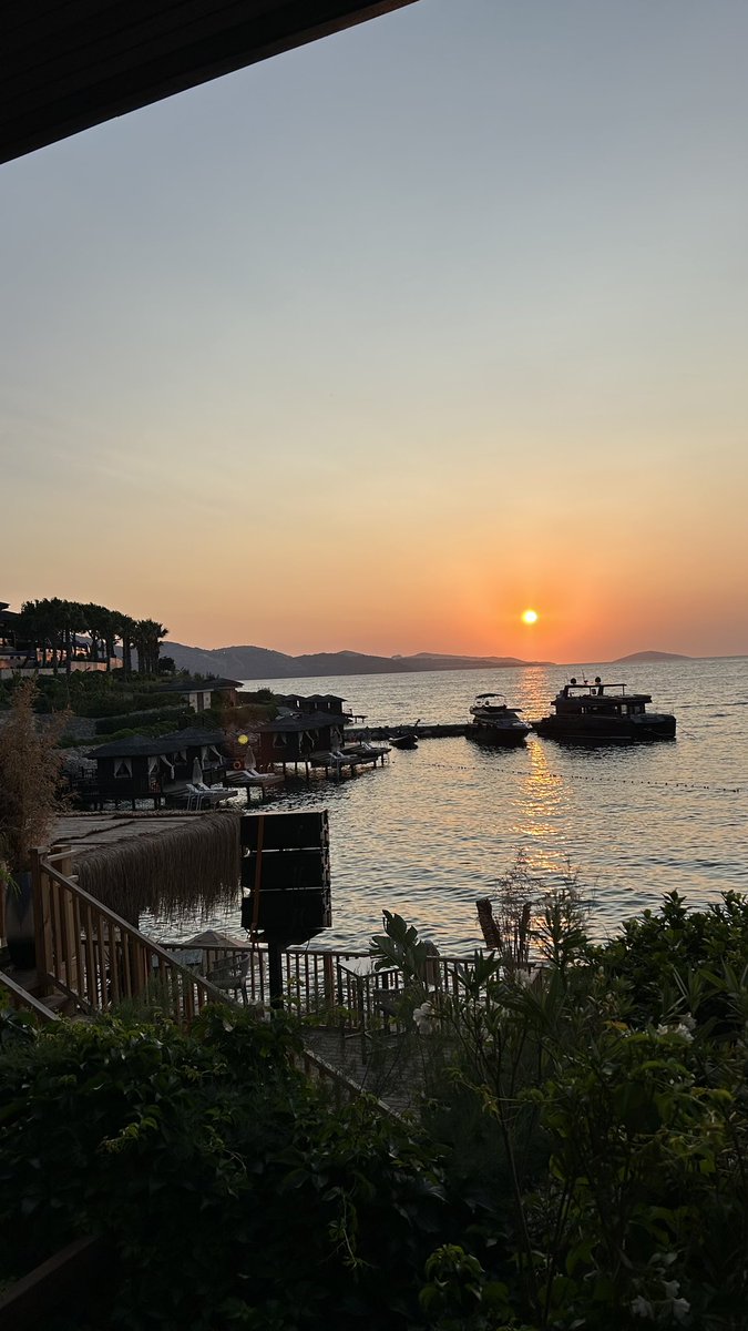mervedmiir's tweet photo. bodrum dumpii🐚🤍 https://t.co/HW3NcVQhzq
