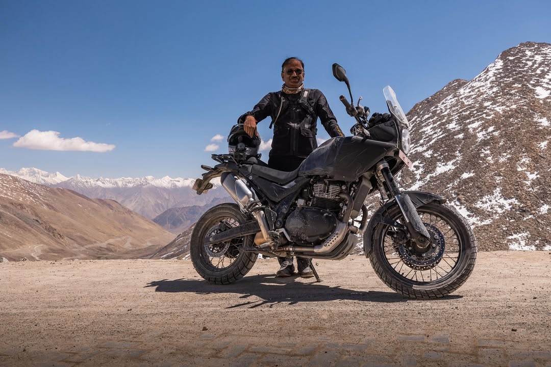Out with the team in the Himalayas doing what we love the most!

#Testing #HimalayanTesting #RoyalEnfieldHimalayan #RoyalEnfield #RidePure #PureMotorcycling