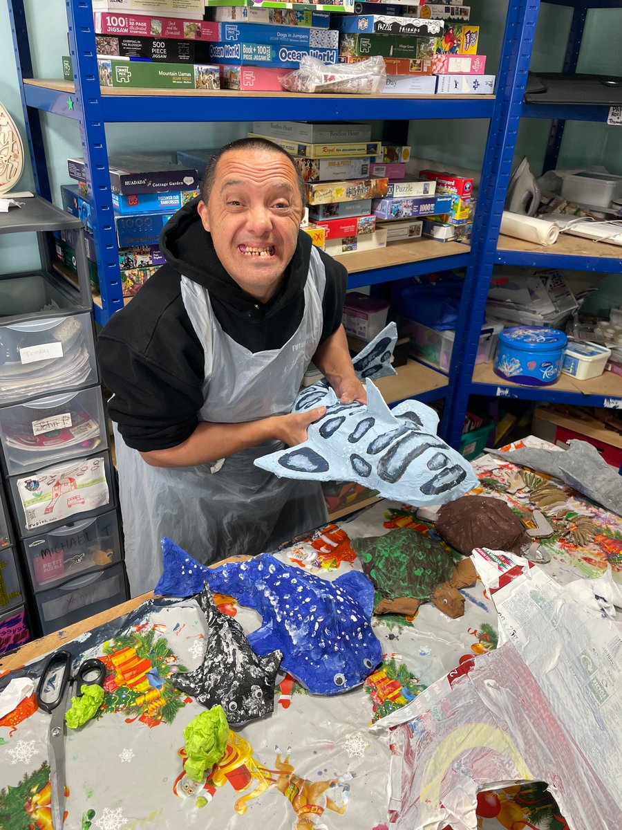 SpiralWaveRadio's tweet photo. Wednesday WOOHOO! We've had a fun filled day checking our new little garden box and making paper mache sea creatures! We also have more to come from todays 'Funny Stuff' radio show and our music session with our lovely volunteer Paul! Keep your eyes and ears peeled! https://t.co/XdABFA61gu