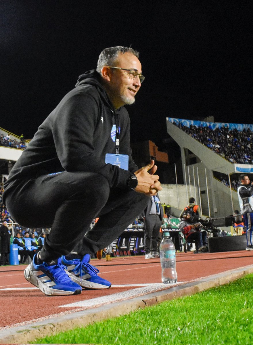 Un DT TRI campeón es opción real para dirigir Barcelona SC. 
<a href="/DtFlavioRobatto/">Flavio Robatto</a> qué ya hizo carrera en el IDOLO se identifica mucho con BSC, 
esto haria más viable su salida del Bolívar, donde  fue tricampeón reciente.
