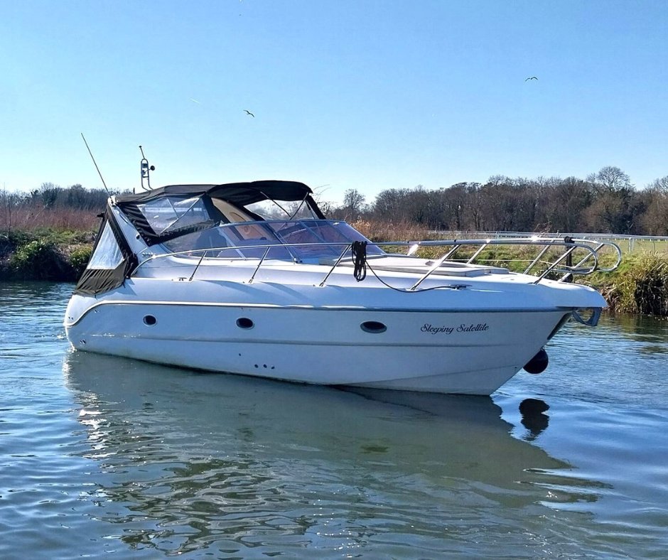 Chase the horizon in comfort aboard Sleeping Satellite, a Sessa Marine Oyster 30.

Teak cockpit, wetbar, and cosy cabins for four — perfect for relaxed weekends or spontaneous escapes.

Find out more: ow.ly/8SR450W65Rc

#BoatForSale