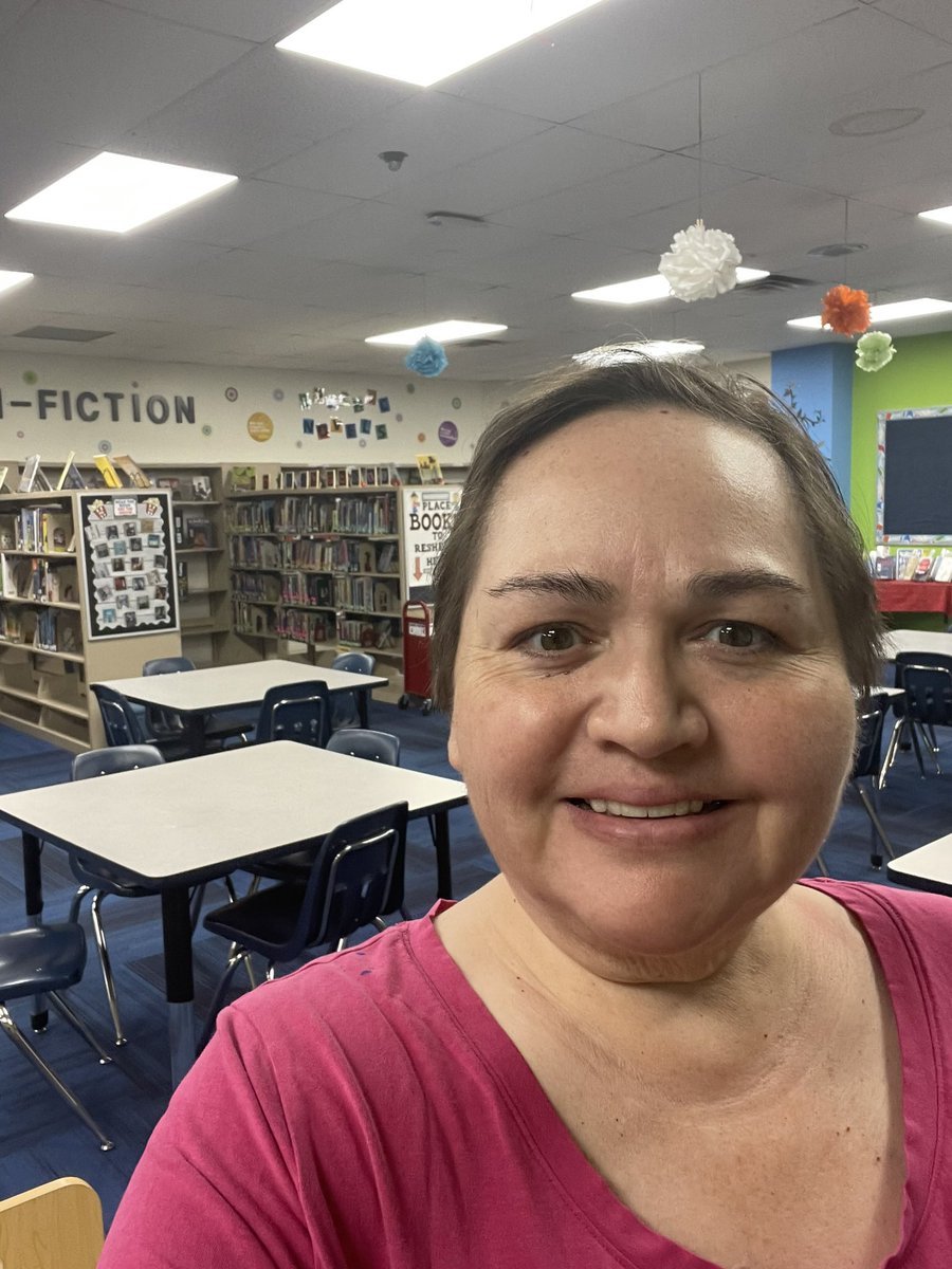 FlowerLibrarian tweet media