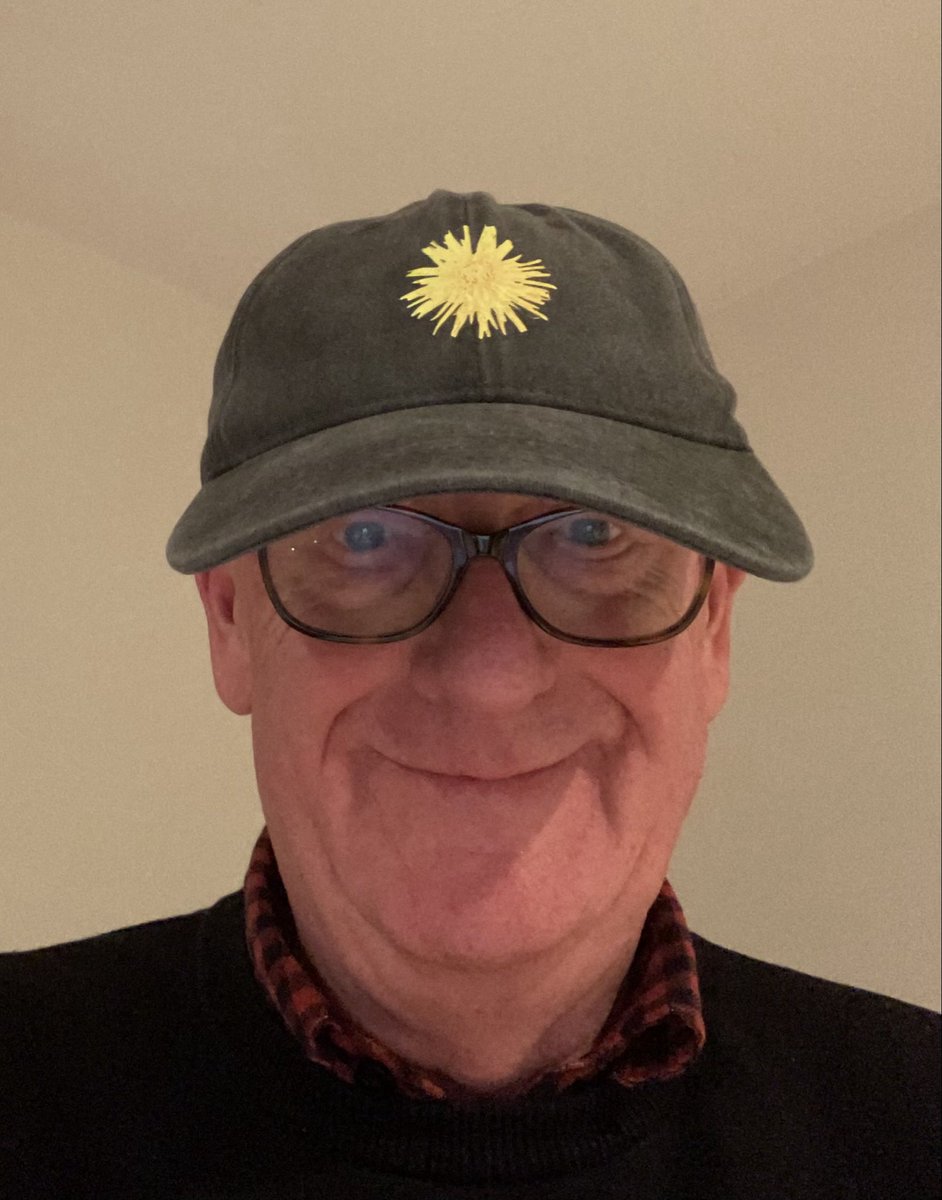 I’ll be there at  #OvarDressed wearing my shirt &amp; my dandelion cap #JoinMe

The dandelion cap as

A surgeon told us after #MyJulieRIP❤️’s late diagnosis #OvarianCancer spreads like this👇

youtu.be/OtIoWVgdhLc

blowing on a dandelion’s seeds!

❗️Awareness of the symptoms key❗️