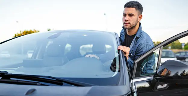 Three out of four car shoppers say the #testdrive sealed their decision, so why risk losing them to long waits and poor planning? 

Learn how to optimize the experience and close more sales in our latest blog: ow.ly/RnO950W7Nn3

#dealership #carsales