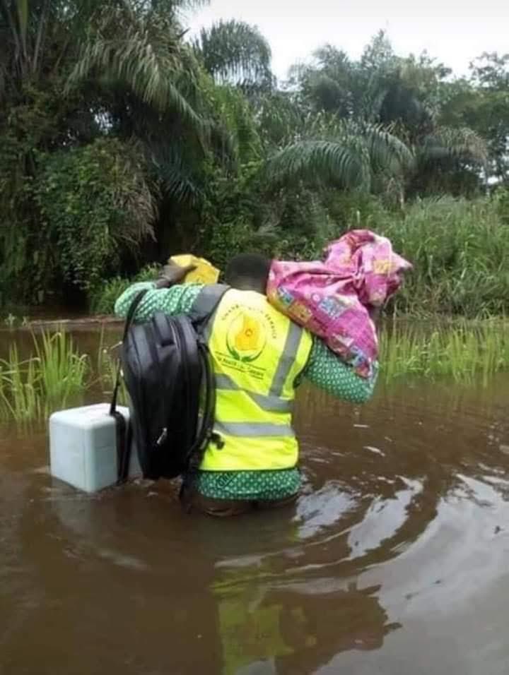 Gen_Buhari_'s tweet photo. Ghana registered nurses and midwives Association Facebook Admin writes….

#GRNMAStrike: We are not fighting for luxury, we are fighting for protection so we can serve and save lives.
#ImplementCOSnow https://t.co/tazoDBloxl