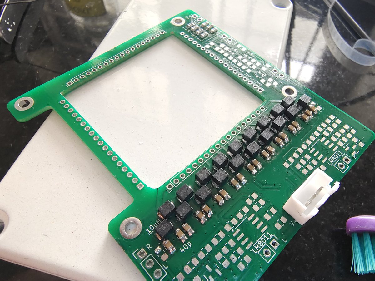 jithinbp_'s tweet photo. Hot air soldered the LC chain, but soldering the wire grid is going to be a major pain. 🥵
#MWPC https://t.co/aINNChbep0