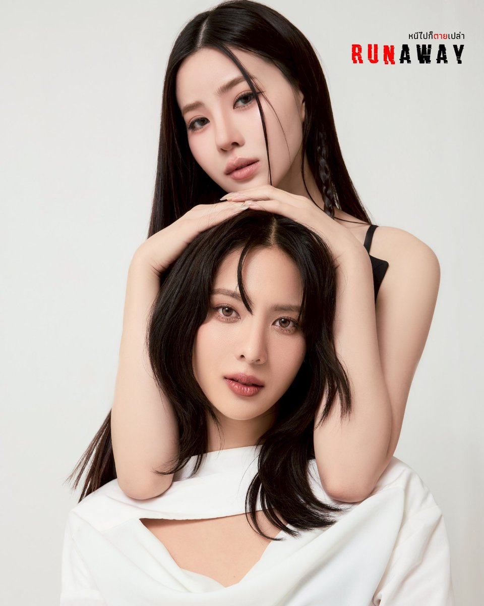 girlsloveinfo's tweet photo. We finally have the cast of #RunawayGL! 👻

#PianoNichaphat as Jomkwan
#PlaifahSrc as Boonnisa
#Miusic as Winrawee

Workshops have already started and more updates are on the way. Stay tuned! 🤩

[@RunAwayGL_TH | @pianonichapats | @ginaraigoraroii]

#GirlsLove https://t.co/s6lIuxBgFw
