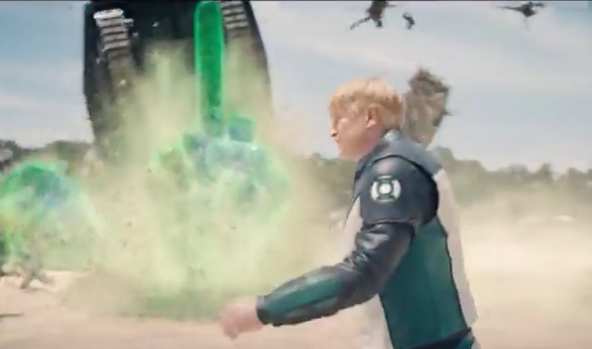 Novo vislumbre nos poderes do Lanterna Verde Guy Gardner em 'Superman'!