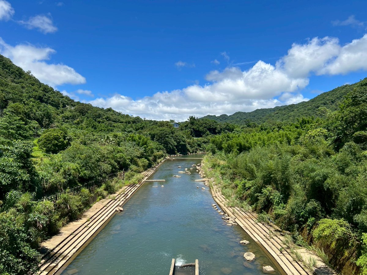 炎熱夏日~~出外踏青戲水趣